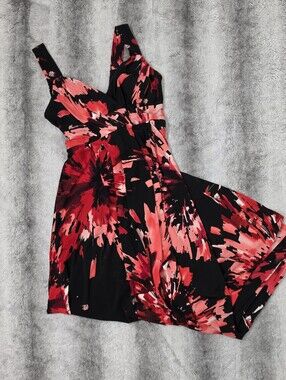 2000s Red and Black Bold Abstract V-Neck Sleeveless Maxi Dress Bisou Bisou 12
